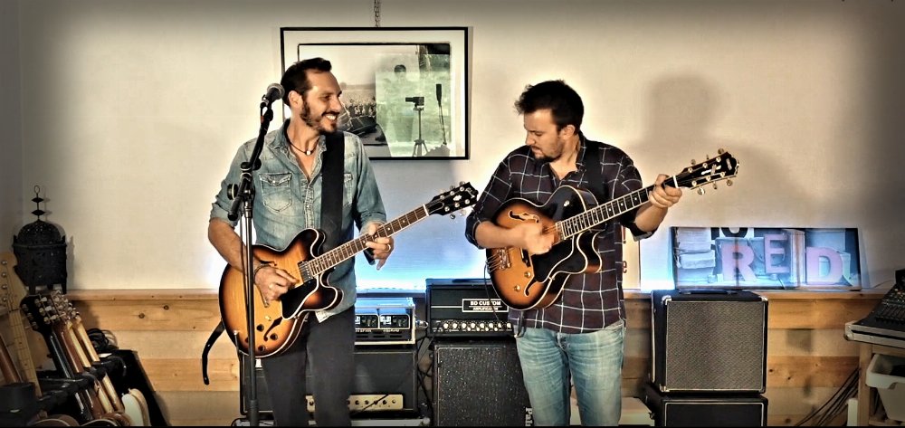 GUITAR BROTHERS EN CONCERT
